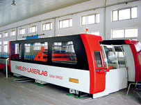 Grande machine de coupe laser CNC